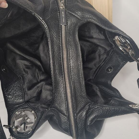 Michael Kors Black Women Fulton Black Shoulder Handbag Pebbled Leather - Picture 6 of 11